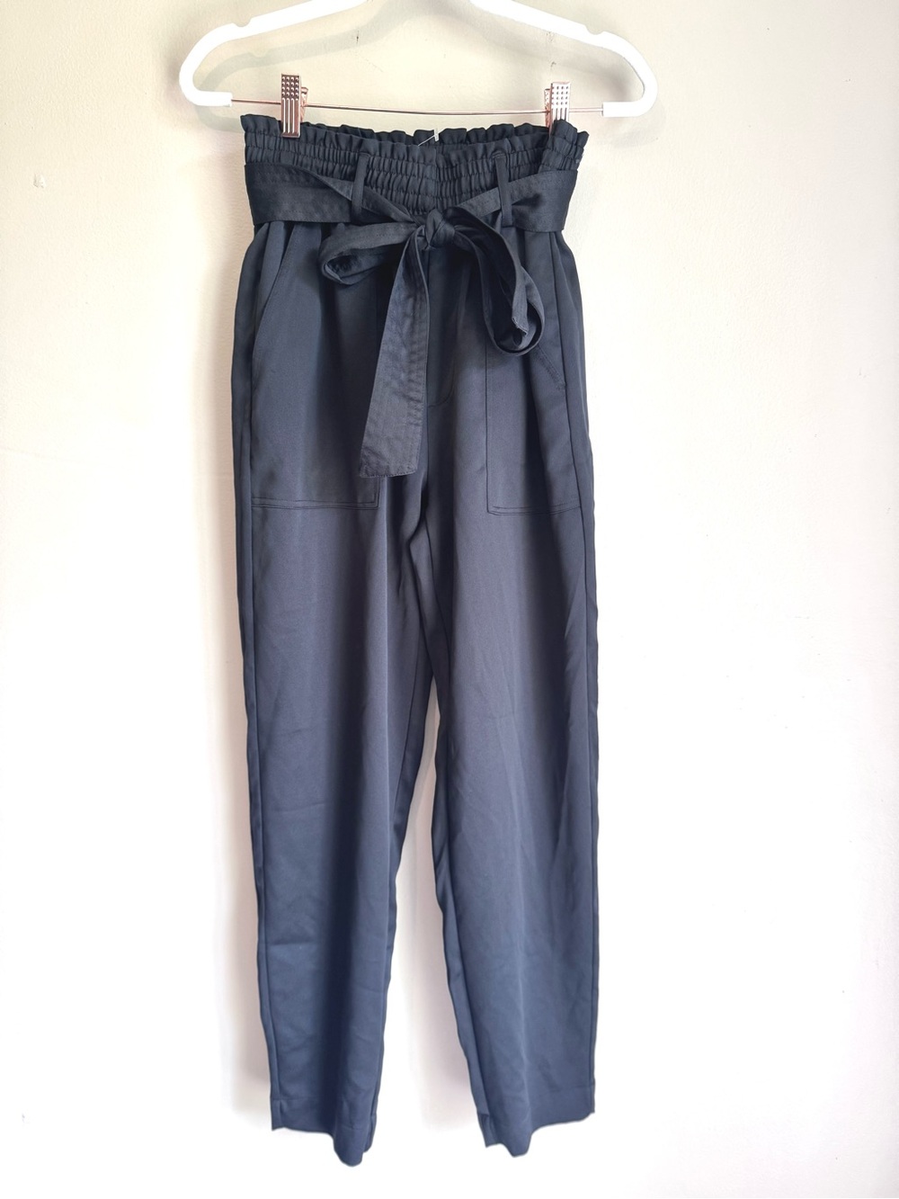 Abercrombie & Fitch Black Satin Belted Pull On Pants Tapered Paper bag S - Picture 2 of 11